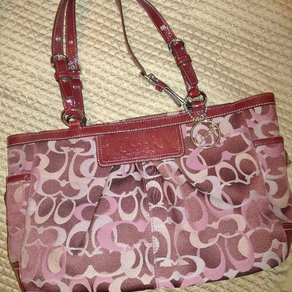 Coach Signature Tote - Picture 1 of 9
